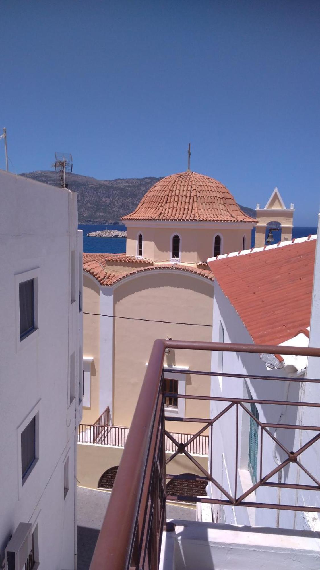 Mina Apartments Karpathos Town  Exterior photo