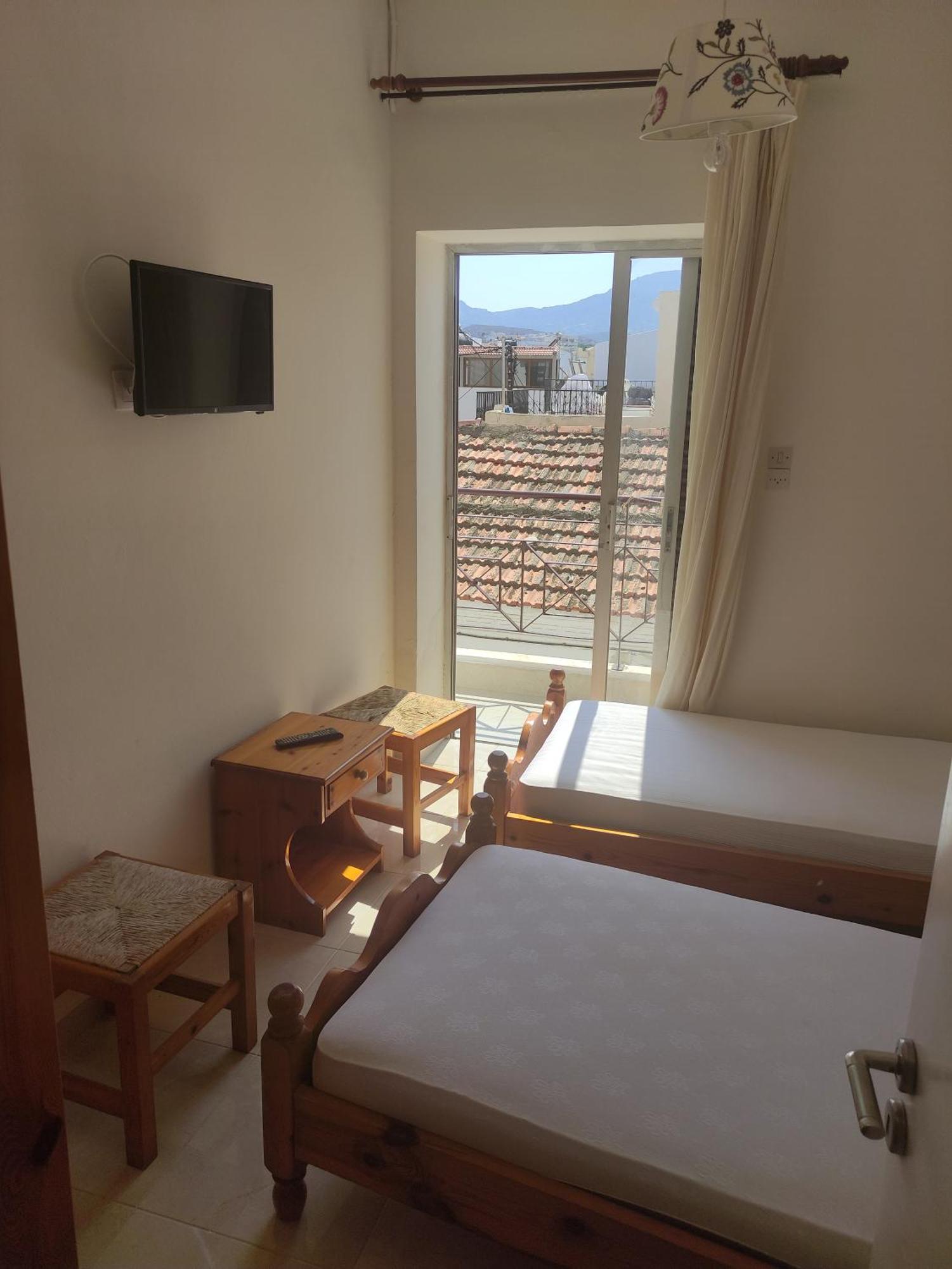 Mina Apartments Karpathos Town  Exterior photo