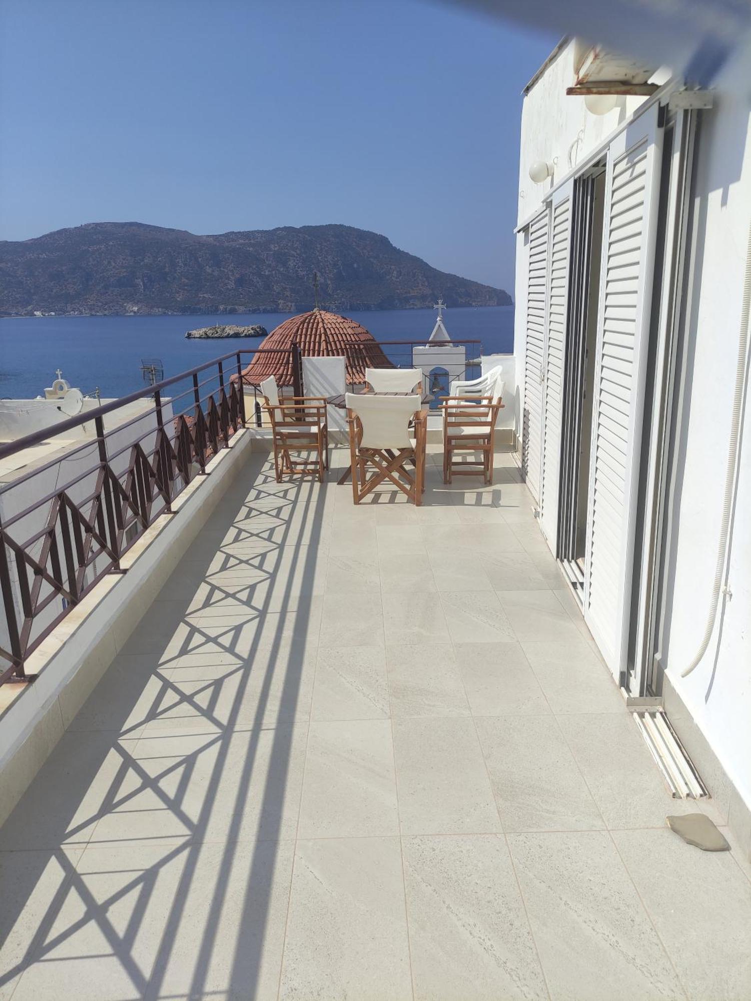 Mina Apartments Karpathos Town  Exterior photo