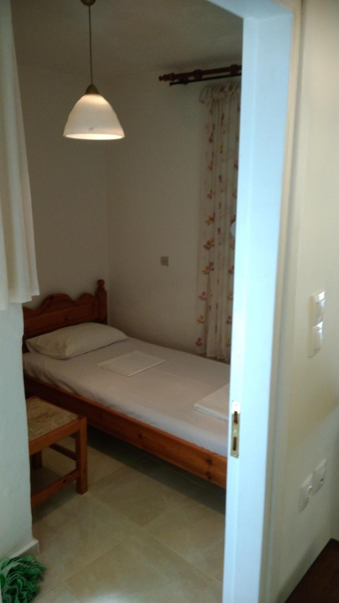 Mina Apartments Karpathos Town  Room photo